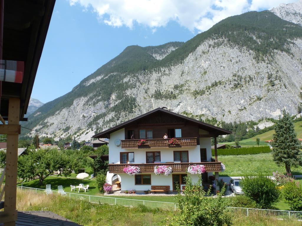 Haus Lorea Apartamento Nassereith Quarto foto